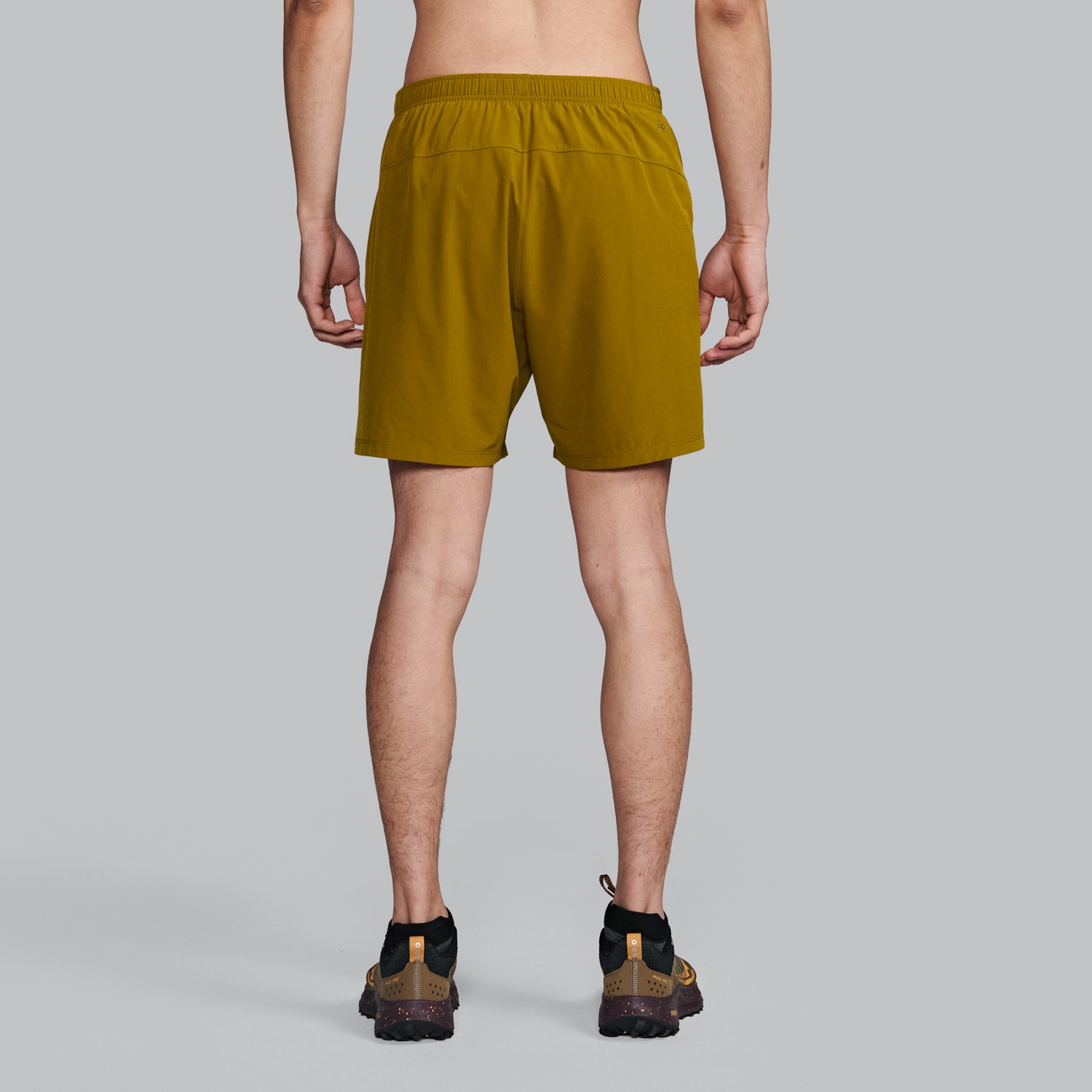 SAUCONY-OUTPACE 5INCH SHORT Men