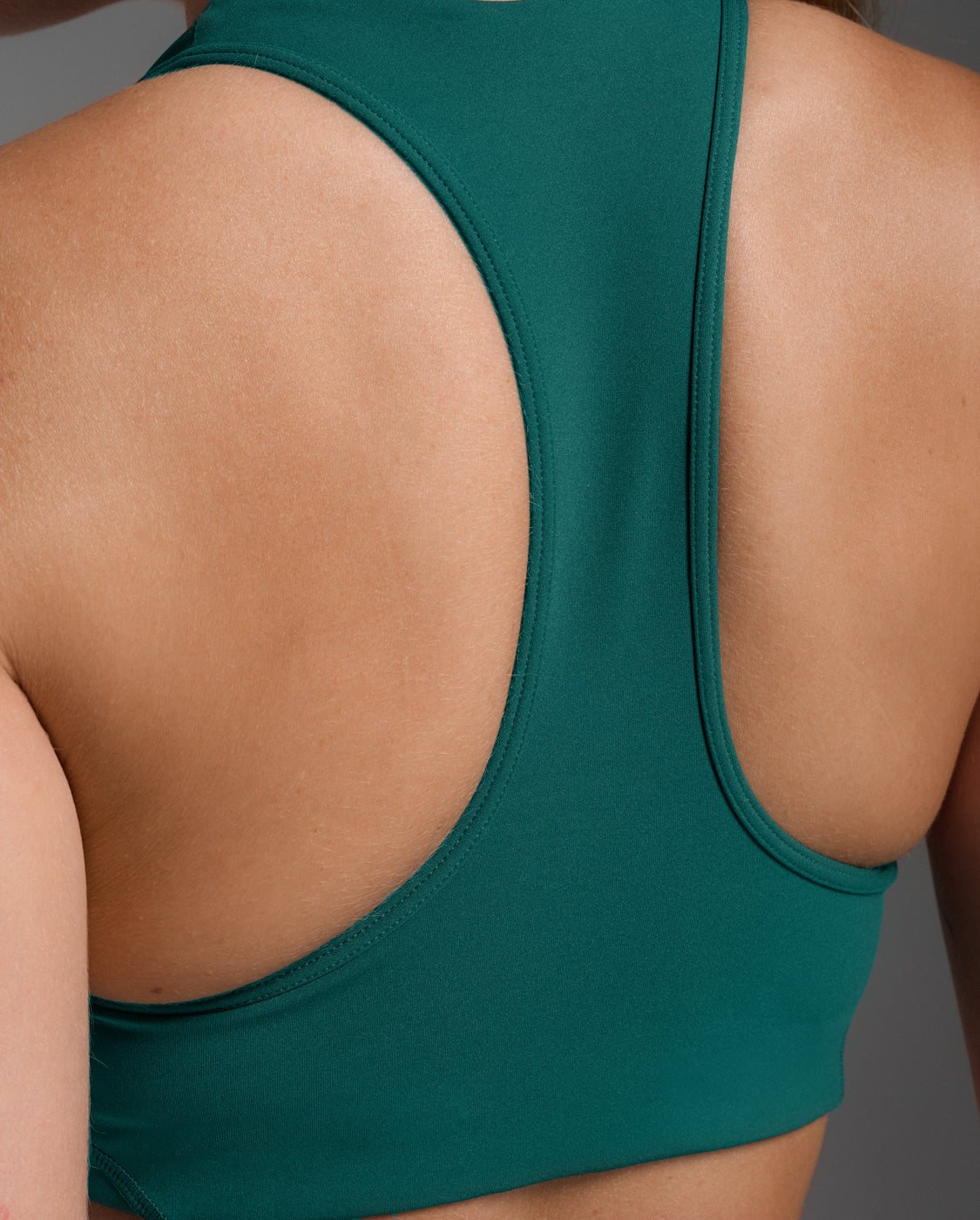 2XU-FORM RACER MEDIUM IMPACT BRA Women