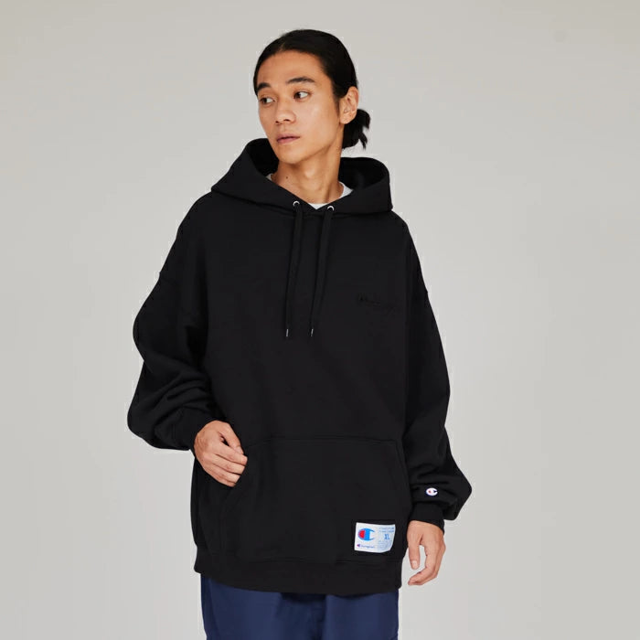 CHAMPION HOODED SWEATSHIRT เสื้อฮู้ดดี้ผู้ชาย