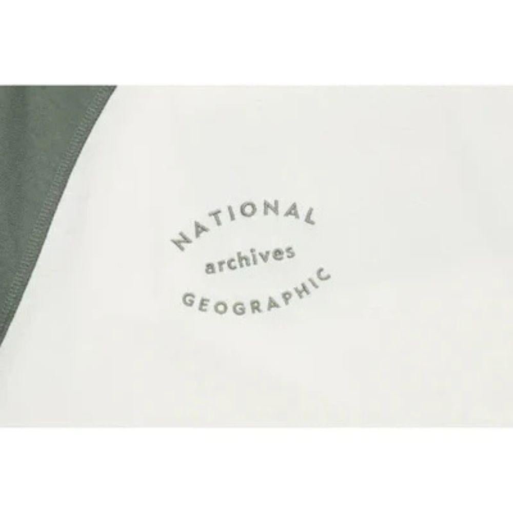 NATIONAL GEOGRAPHIC T - SHIRT เสื้อยืดทีสำหรับผู้ชายและผู้หญิง - Rev Online