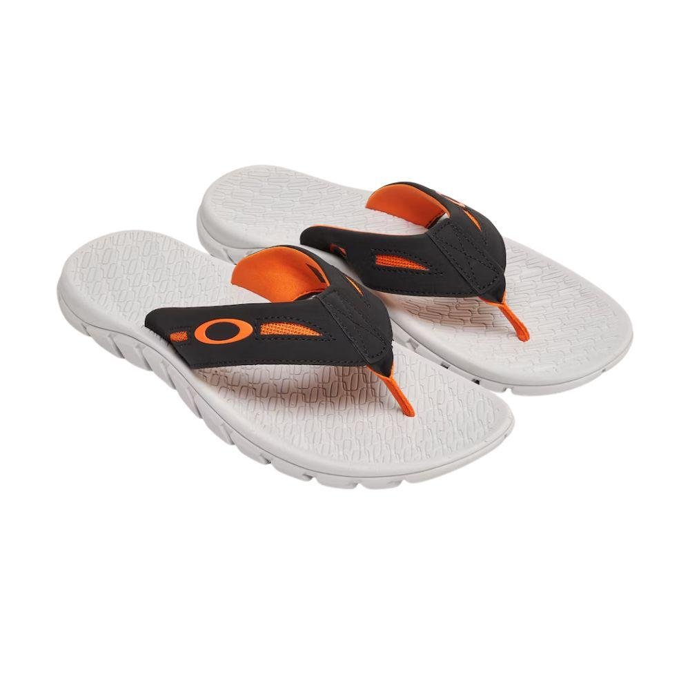 OAKLEY OPERATIVE SANDAL 2.0 รองเท้าแตะผู้ชาย - Rev Online