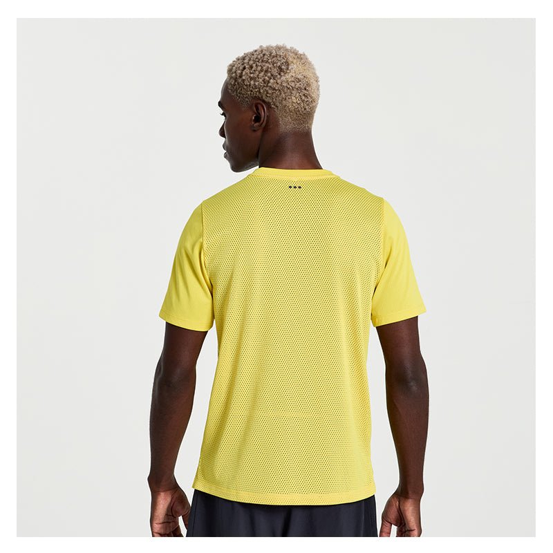 SAUCONY - ELEVATE SHORT SLEEVE Men - Rev Online