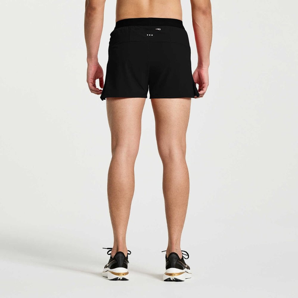 SAUCONY - OUTPACE 3INCH SHORT Men - Rev Online