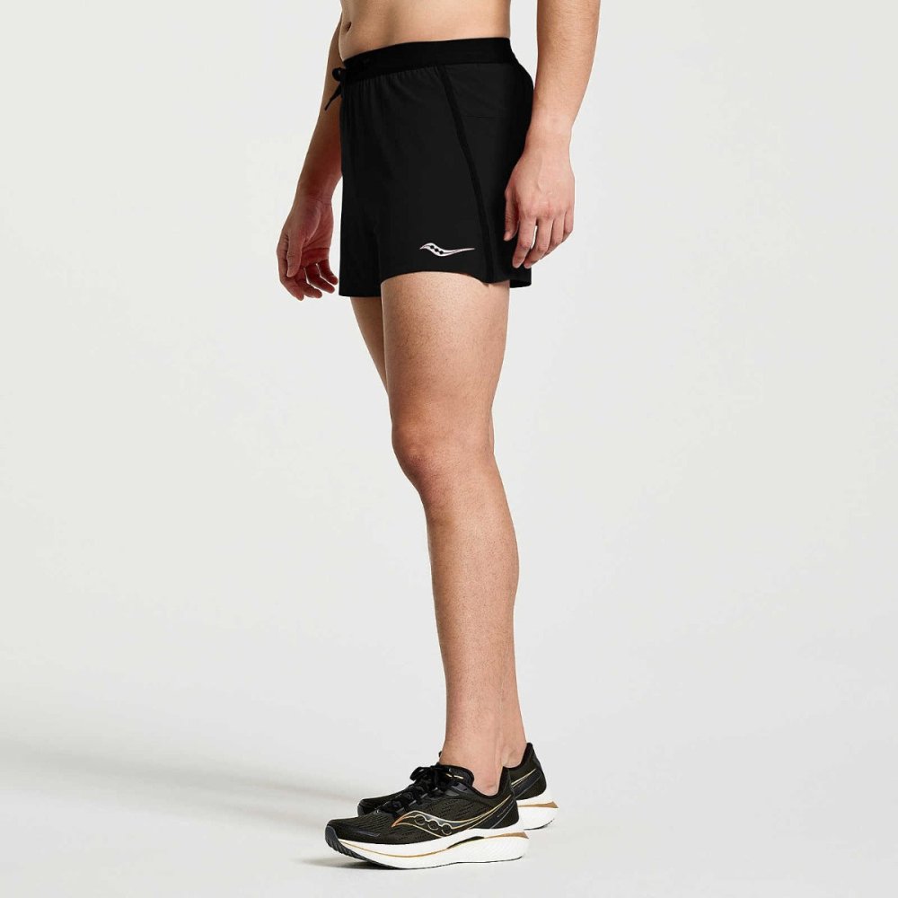 SAUCONY - OUTPACE 3INCH SHORT Men - Rev Online